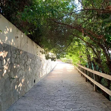 Piso En Zona Tranquila De - Torrequebrada Golf