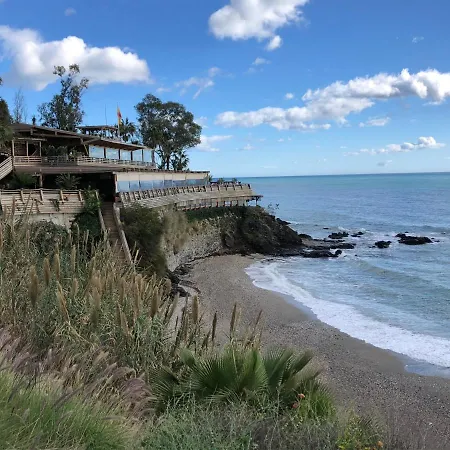 Piso En Zona Tranquila De - Torrequebrada Golf Benalmadena