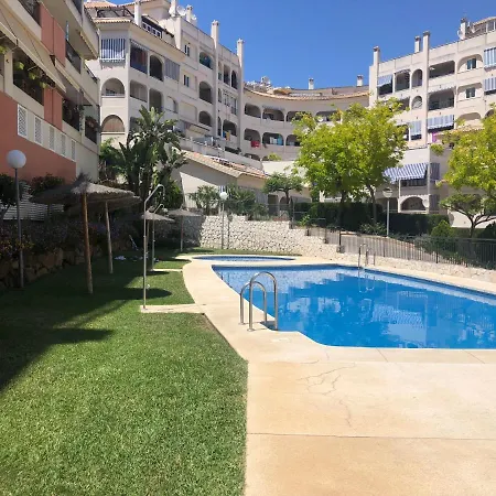Piso En Zona Tranquila De - Torrequebrada Golf Apartamento *