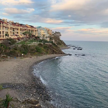 Piso En Zona Tranquila De - Torrequebrada Golf