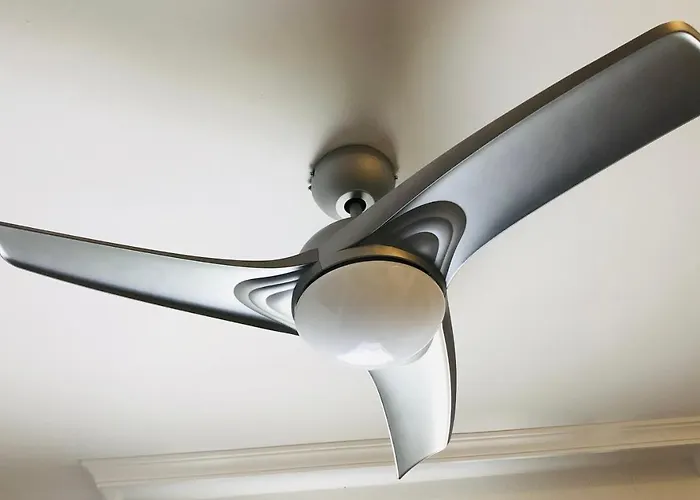 Piso En Zona Tranquila De - Torrequebrada Golf Benalmádena